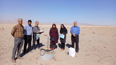 بازدید از طرح بررسی اثر رسوبات ناشی از پخش سیلاب بر عرصه آبخوان از ایستگاه آبخوانداری کرمان